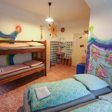 Klondike Hostel