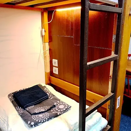 Klondike Hostel