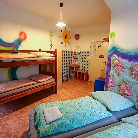 Klondike Hostel